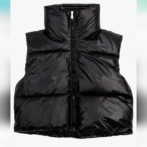 Black cropped puffer vest